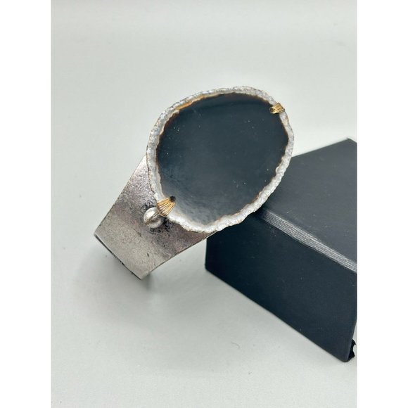 Unusual Black Stone Slab Cuff Bracelet Silver Tone Hinged Side Statement Cuff - Picture 7 of 11
